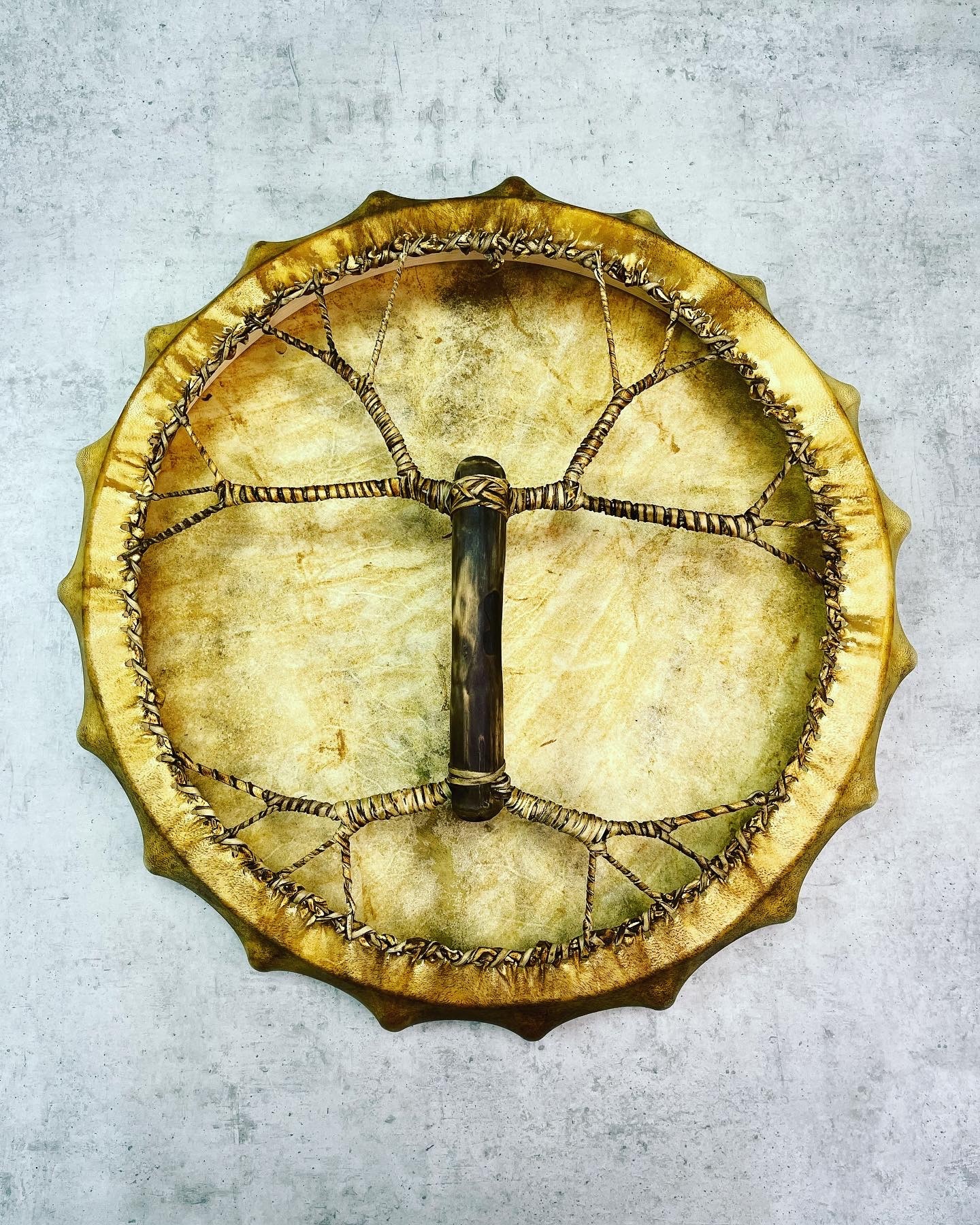 Шаманский бубен (Натурального окраса 19 резонаторов)